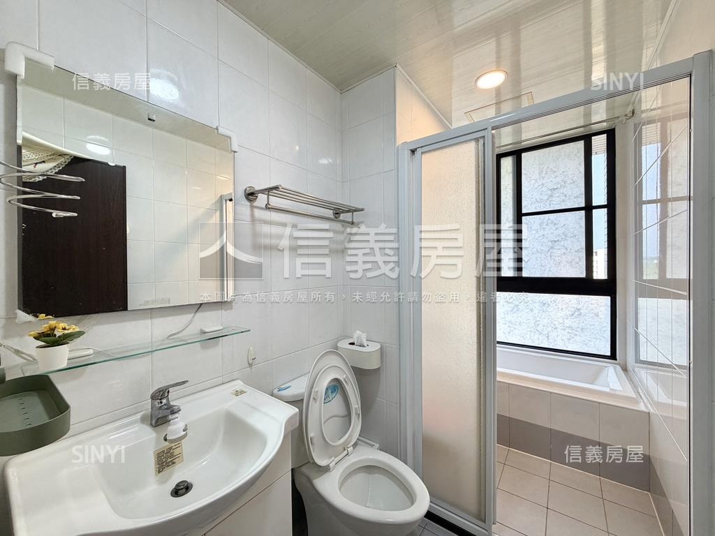 山水晶棧‧溫馨美兩房車位房屋室內格局與周邊環境