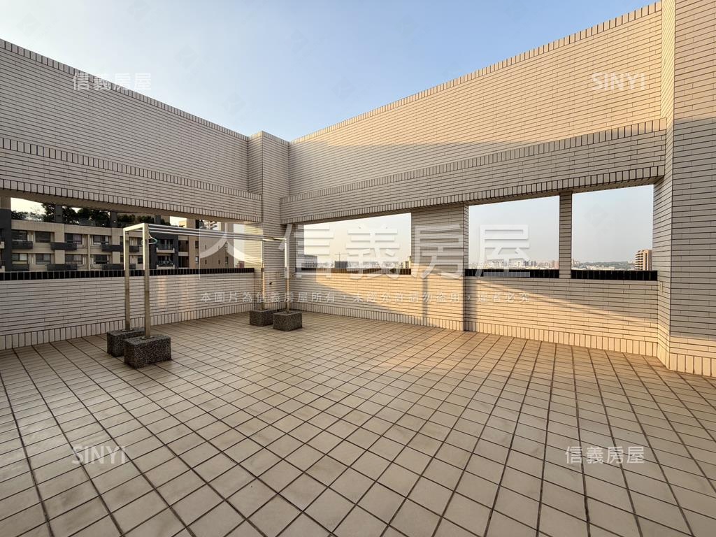 山水晶棧‧溫馨美兩房車位房屋室內格局與周邊環境