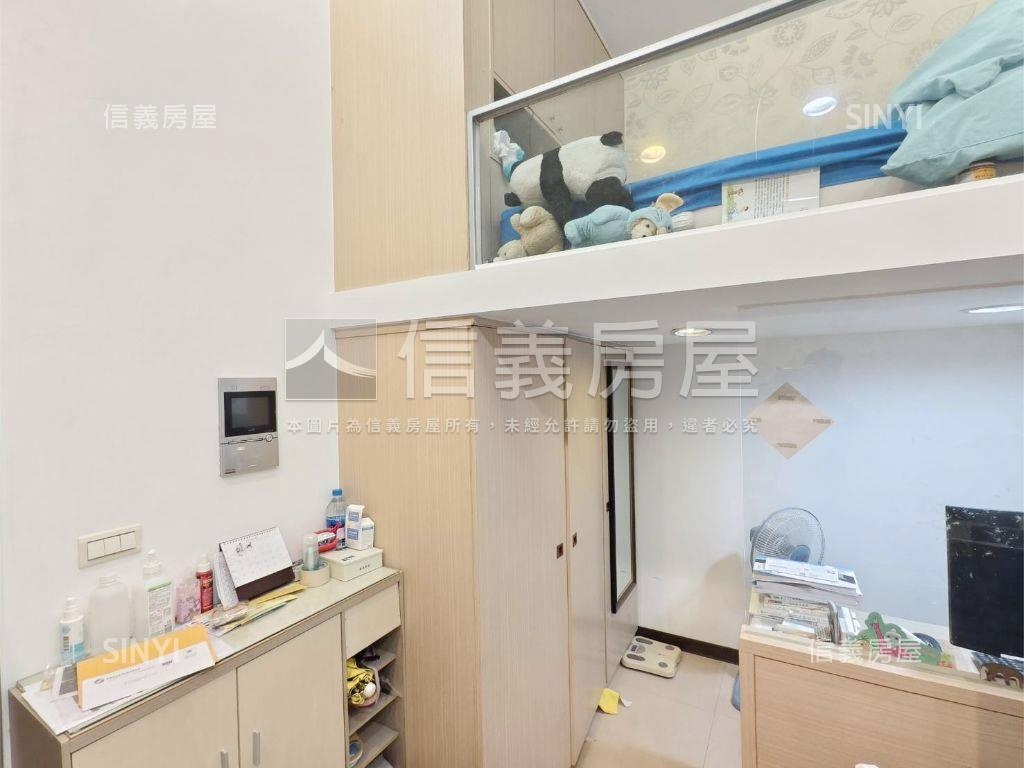 超級Ｆ１空間視野佳房屋室內格局與周邊環境