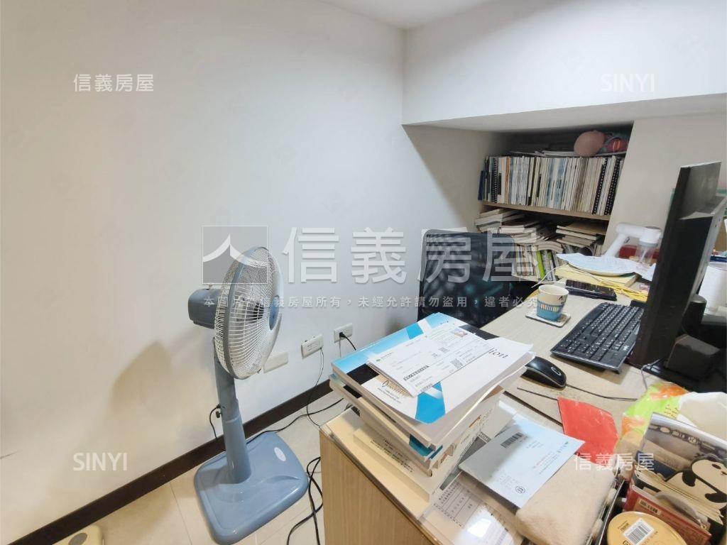 超級Ｆ１空間視野佳房屋室內格局與周邊環境