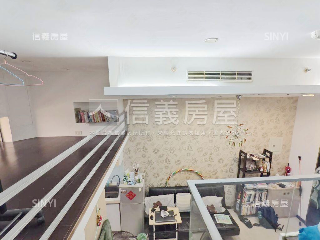 超級Ｆ１空間視野佳房屋室內格局與周邊環境