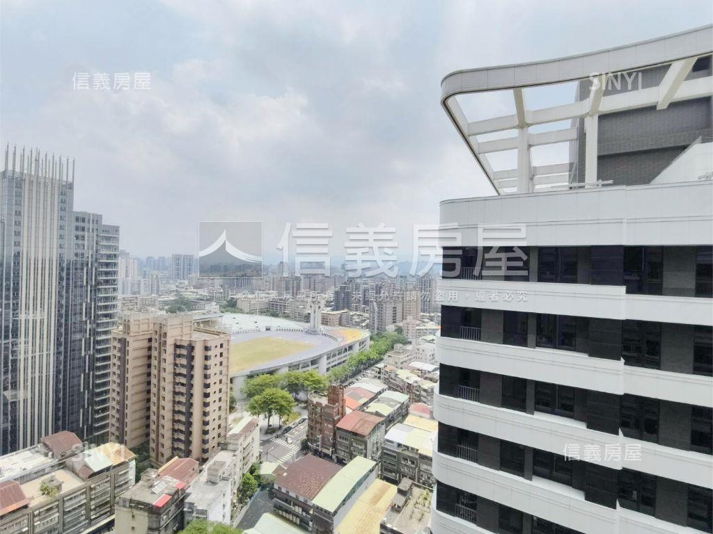超級Ｆ１空間視野佳房屋室內格局與周邊環境