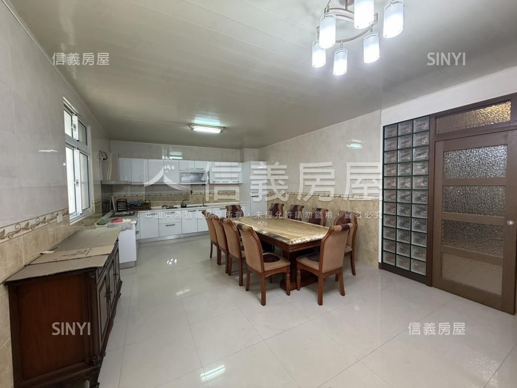 東區約十米面寬透天房屋室內格局與周邊環境