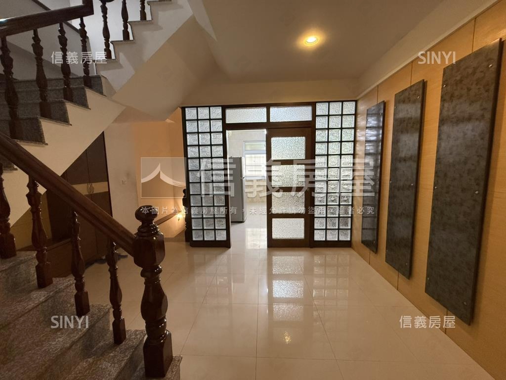 東區約十米面寬透天房屋室內格局與周邊環境