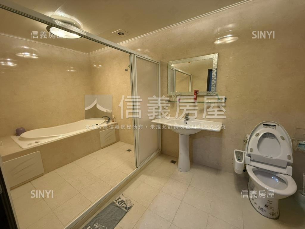 東區約十米面寬透天房屋室內格局與周邊環境