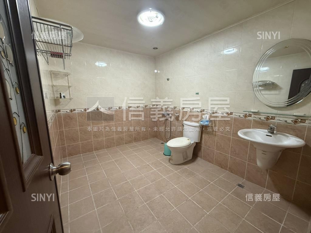 東區約十米面寬透天房屋室內格局與周邊環境