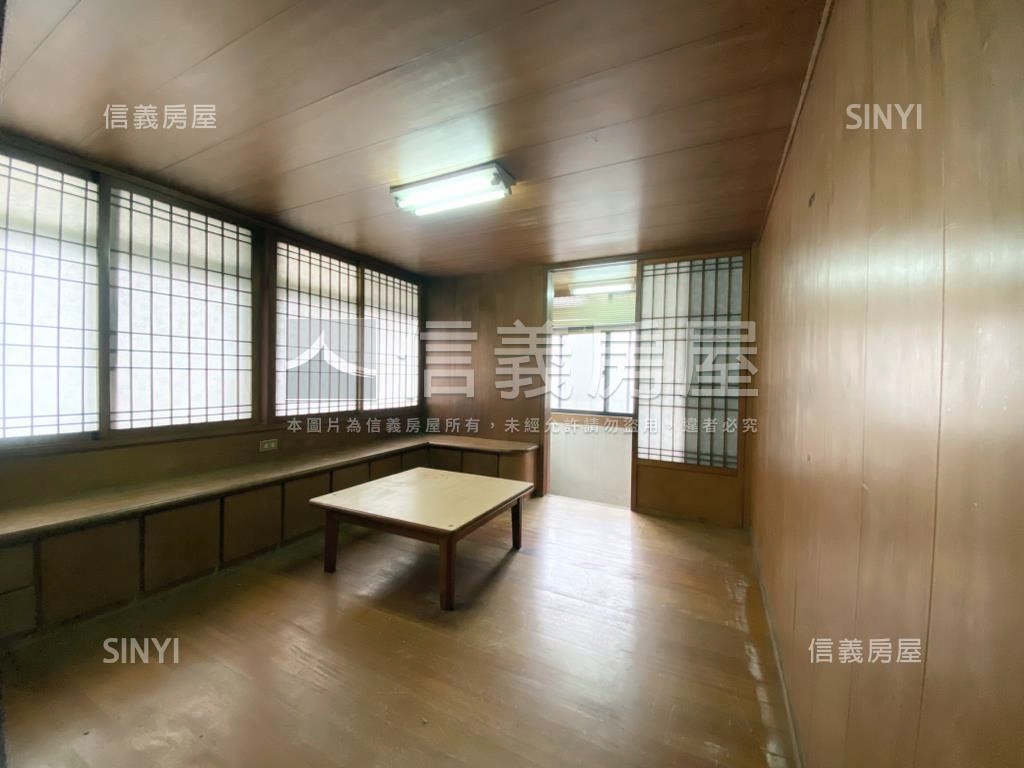低總價公寓３樓３房２衛房屋室內格局與周邊環境