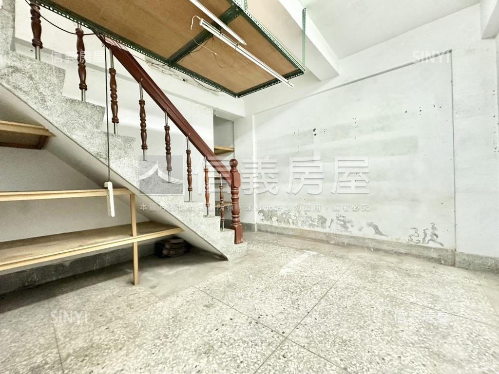 近捷運臨路透店房屋室內格局與周邊環境