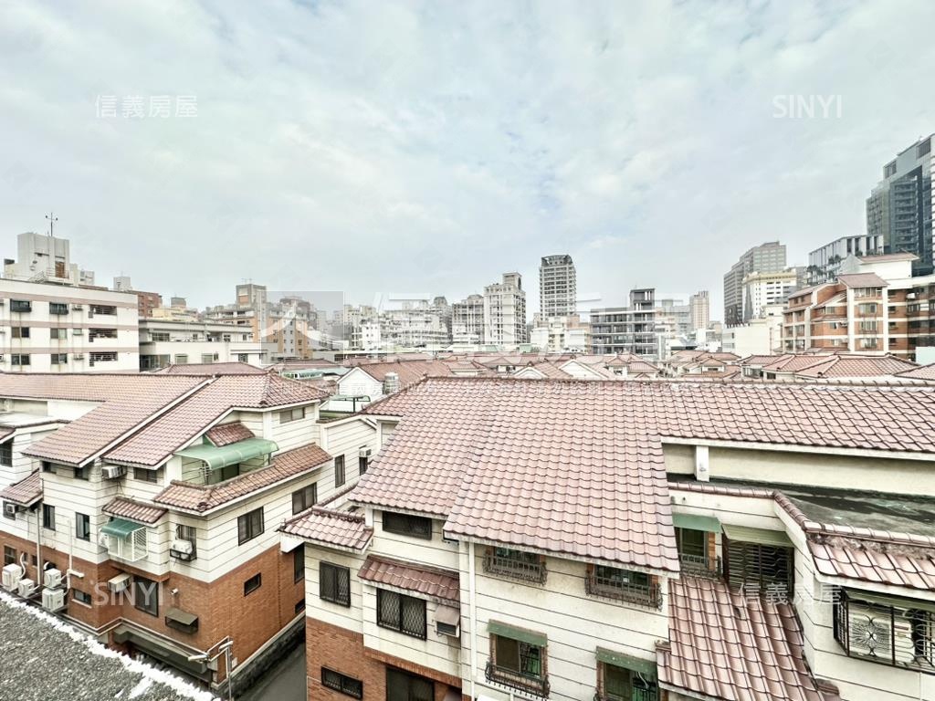 近捷運臨路透店房屋室內格局與周邊環境