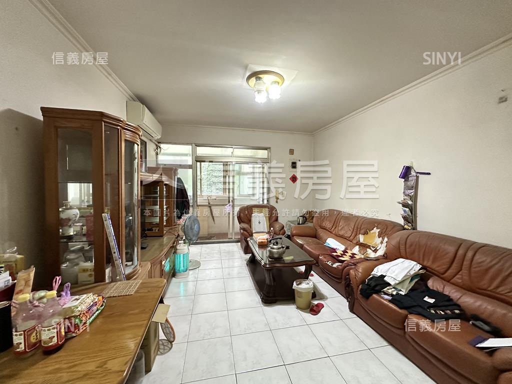 國泰標格３樓美寓房屋室內格局與周邊環境