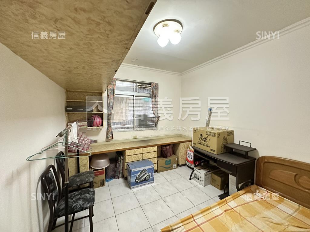 國泰標格３樓美寓房屋室內格局與周邊環境