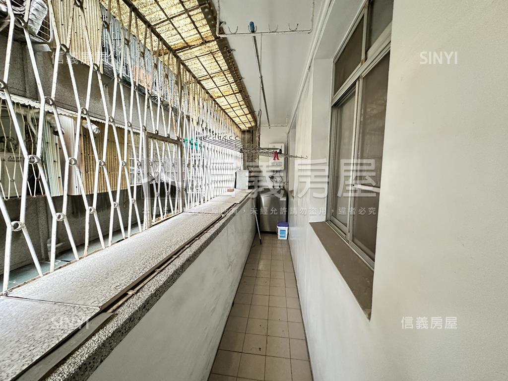 國泰標格３樓美寓房屋室內格局與周邊環境