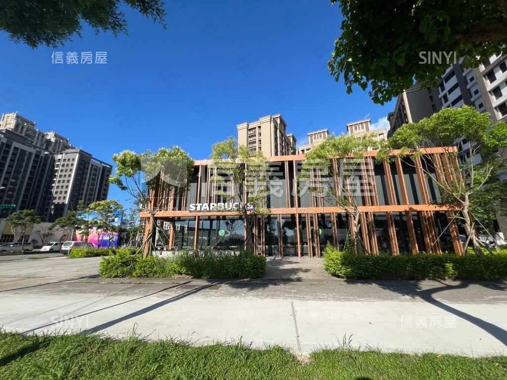 三本。陽光燦爛大套房車位房屋室內格局與周邊環境