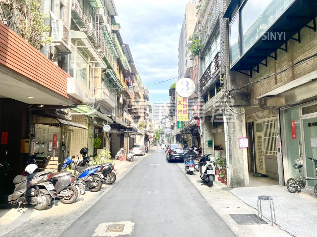 承德商三稀有透天房屋室內格局與周邊環境