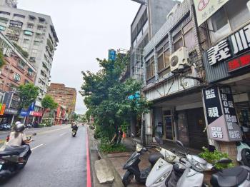 蛋黃區中山路透天住店