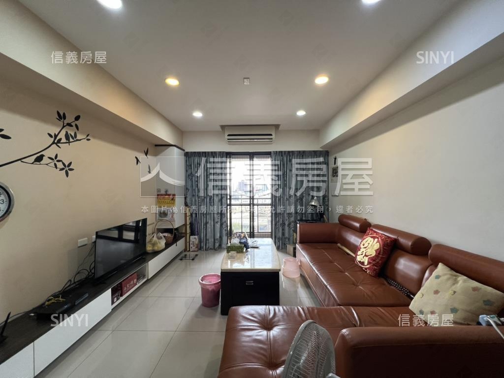 新麗馳視野三房平車。瑰寶房屋室內格局與周邊環境