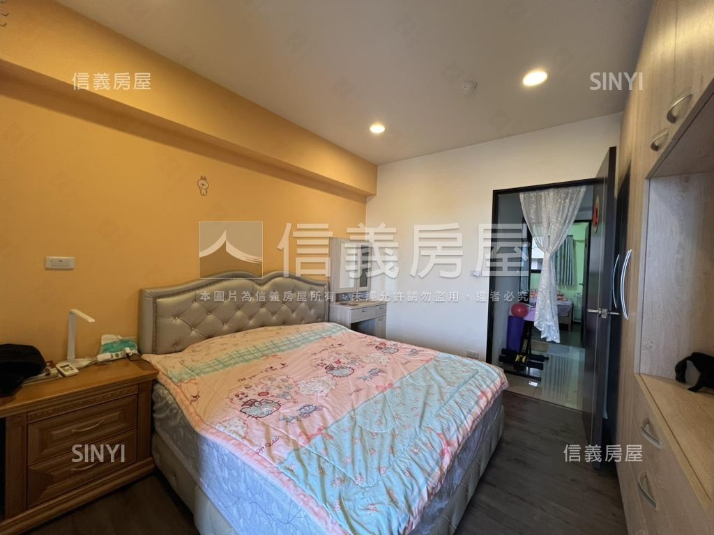 新麗馳視野三房平車。瑰寶房屋室內格局與周邊環境