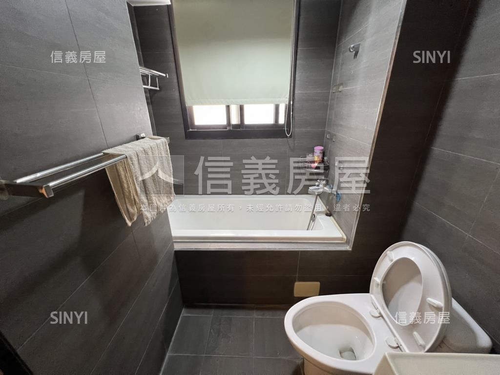 新麗馳視野三房平車。瑰寶房屋室內格局與周邊環境