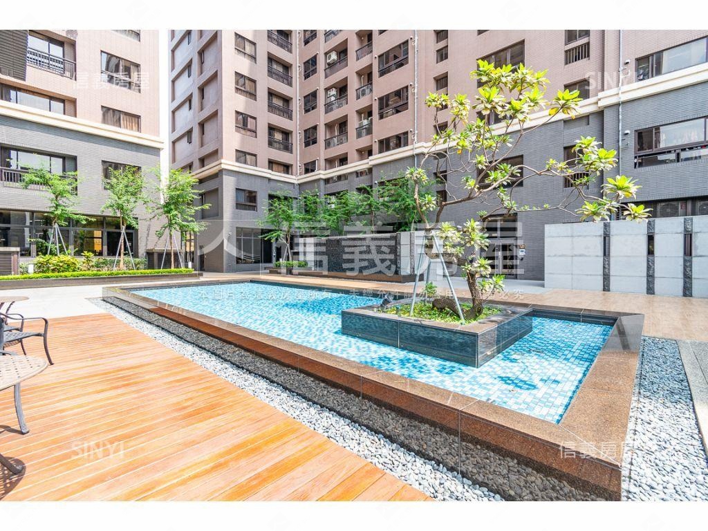 新麗馳視野三房平車。瑰寶房屋室內格局與周邊環境