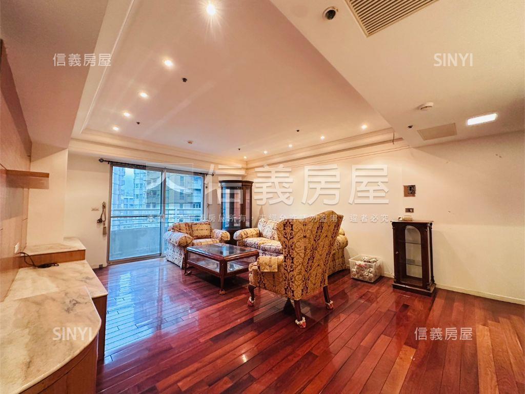 千坪豪邸★至善天下三房車房屋室內格局與周邊環境