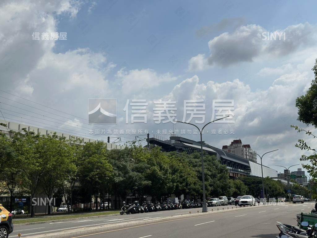 近五權車站衛浴開窗套房房屋室內格局與周邊環境