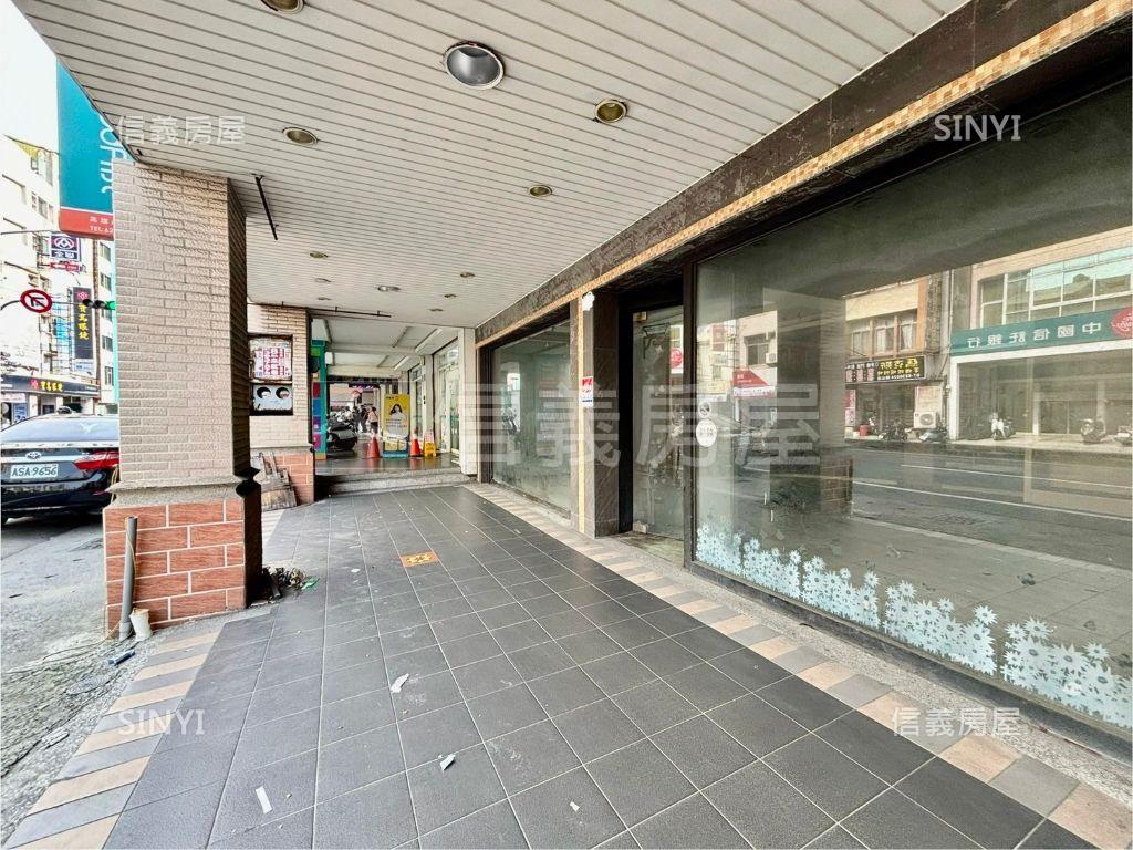 岡山南北正路鑽石金店面房屋室內格局與周邊環境