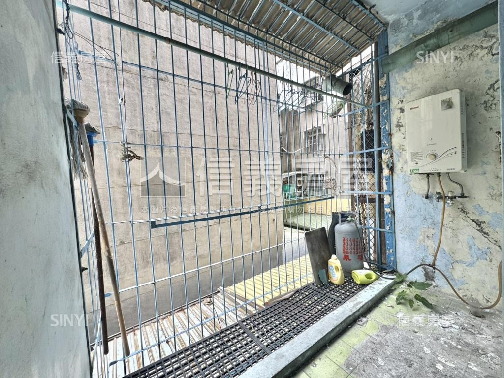 近三多商圈邊間採光大三房房屋室內格局與周邊環境
