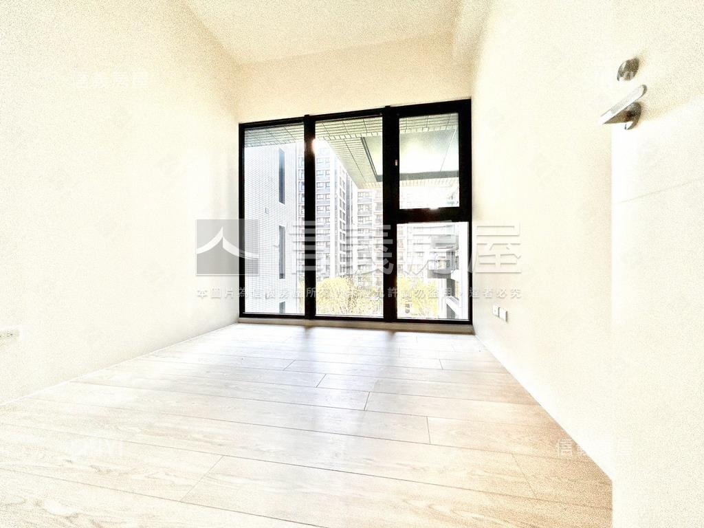 朝南全新寶輝ＣＰ值高房屋室內格局與周邊環境