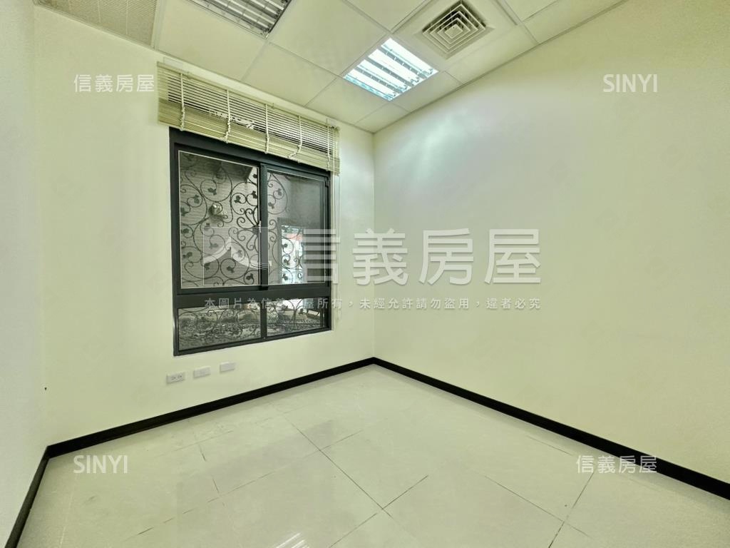 烏日裕國豐田９米面寬店面房屋室內格局與周邊環境