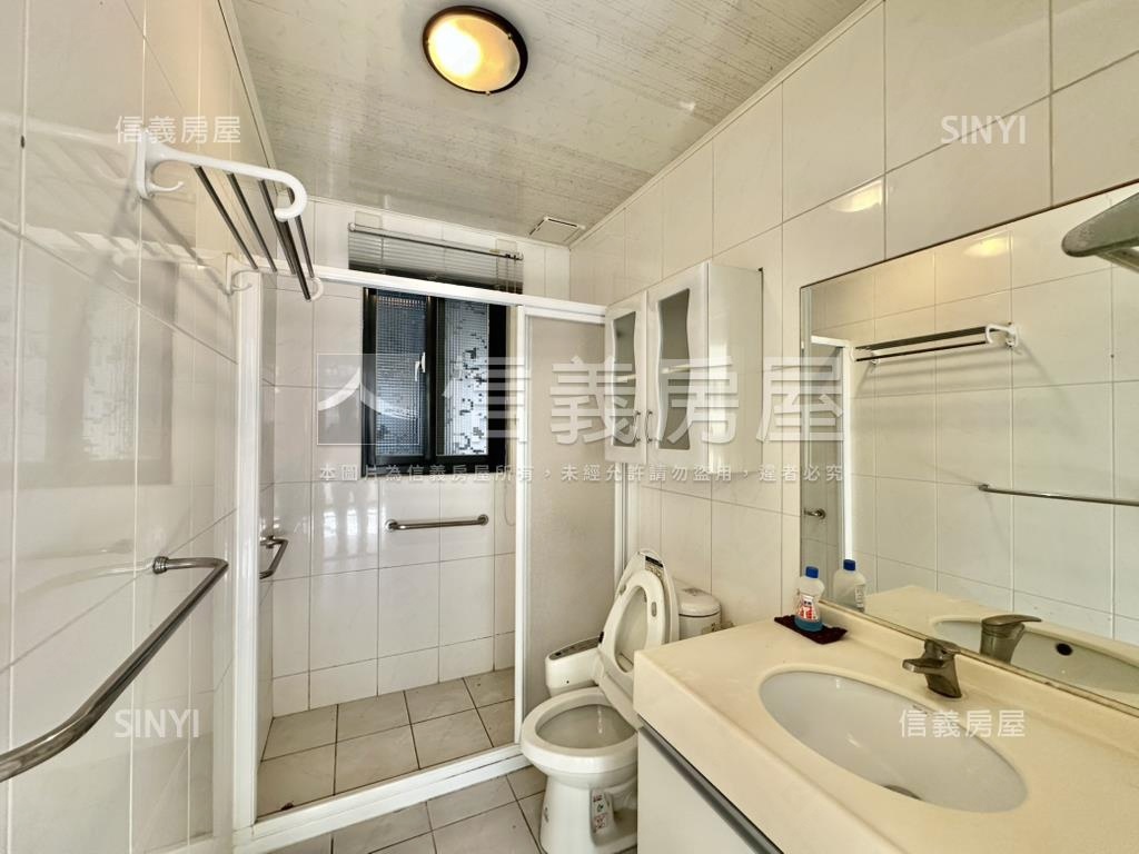 烏日裕國豐田９米面寬店面房屋室內格局與周邊環境