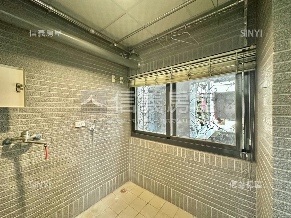 烏日裕國豐田９米面寬店面房屋室內格局與周邊環境