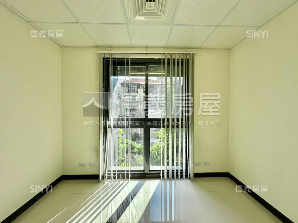 烏日裕國豐田９米面寬店面房屋室內格局與周邊環境