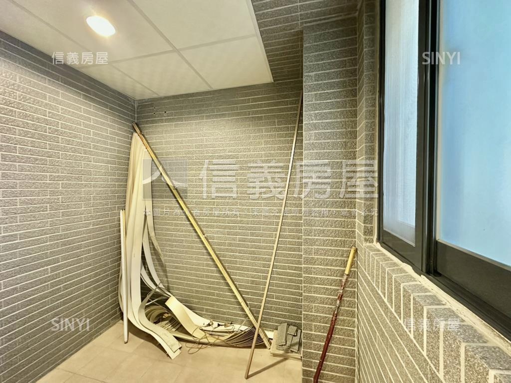 烏日裕國豐田９米面寬店面房屋室內格局與周邊環境