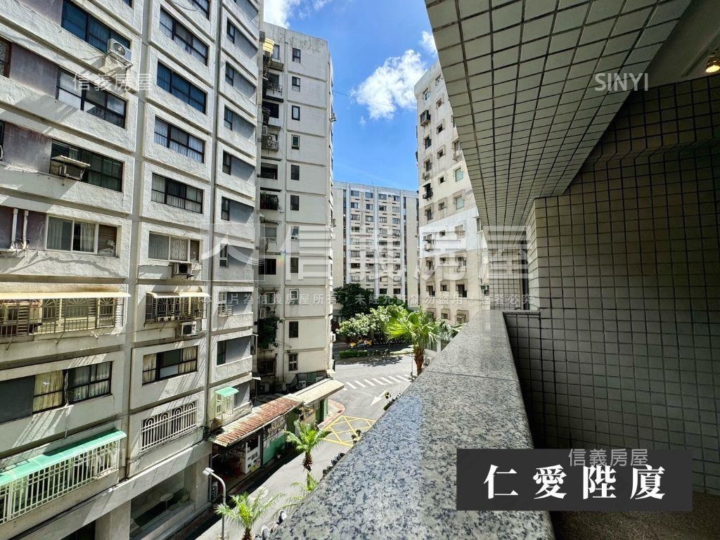 朝北陛廈附車位房屋室內格局與周邊環境