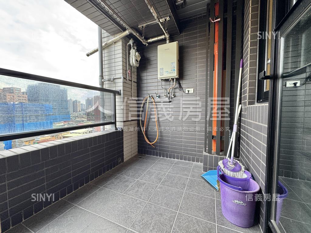 仰真、景觀兩房車位房屋室內格局與周邊環境