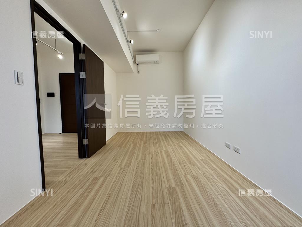 仰真、景觀兩房車位房屋室內格局與周邊環境