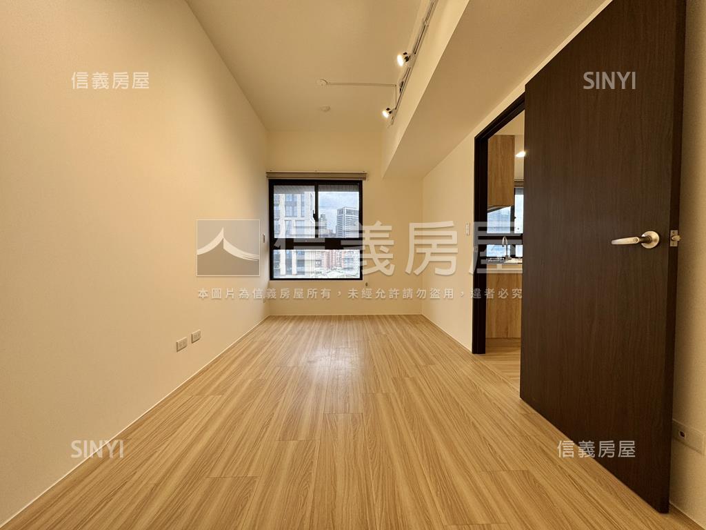 仰真、景觀兩房車位房屋室內格局與周邊環境