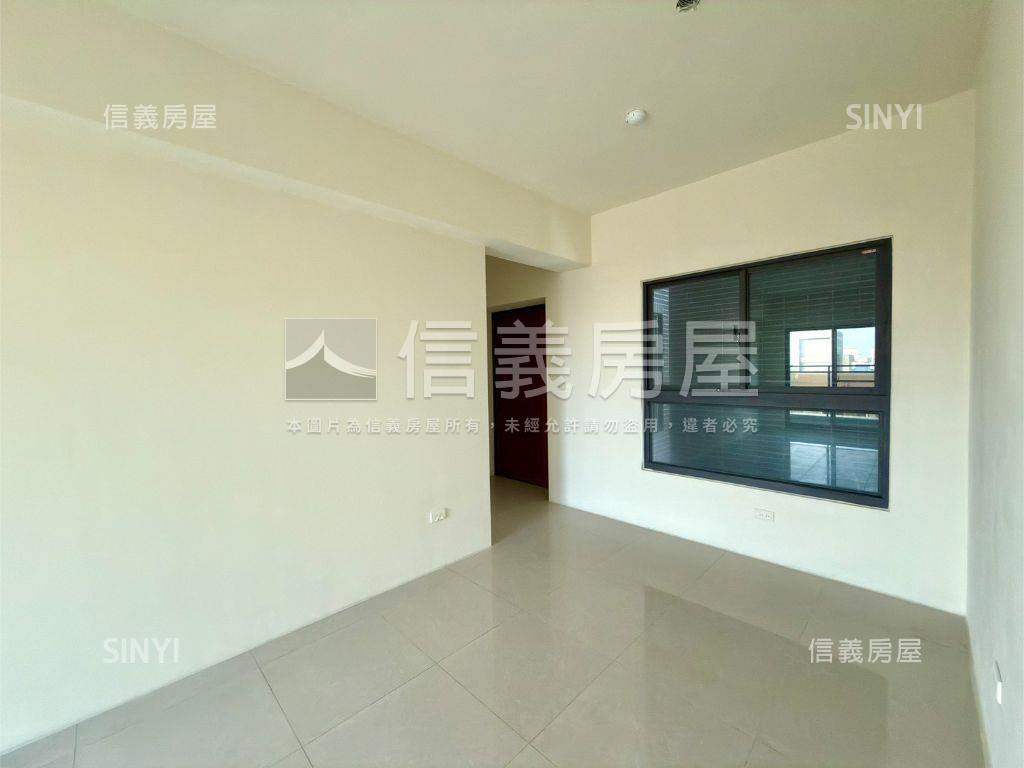 新竹綠光森林精品美３房房屋室內格局與周邊環境