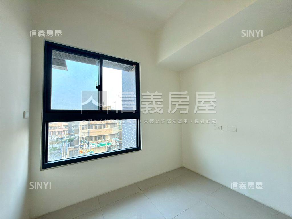 新竹綠光森林精品美３房房屋室內格局與周邊環境