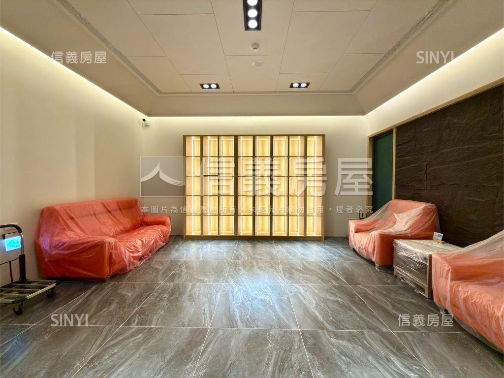 新竹綠光森林精品美３房房屋室內格局與周邊環境