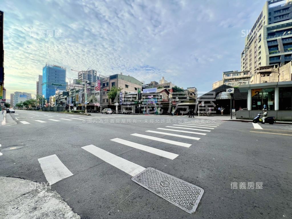 松山車站稀有金店面人潮多房屋室內格局與周邊環境