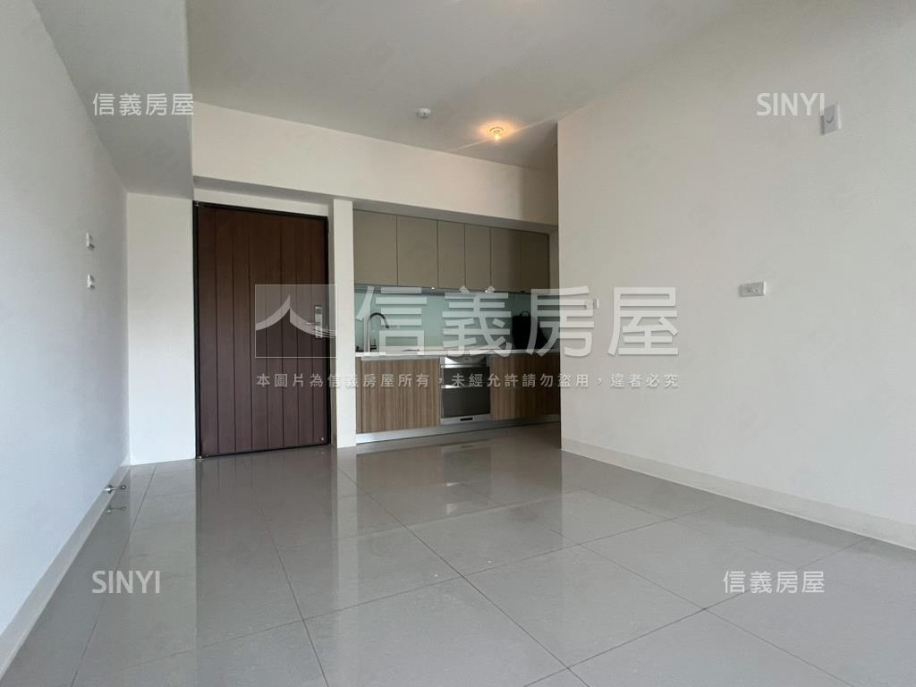 華友聯ＣＡＳＡ全新未住房屋室內格局與周邊環境