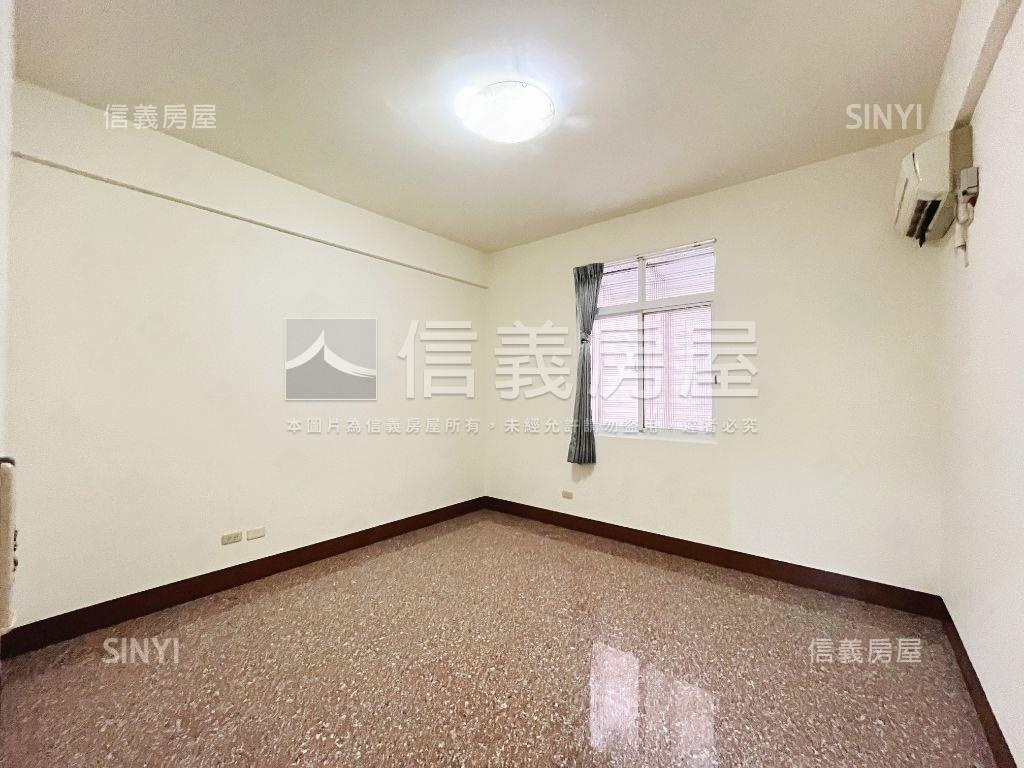 宏光臻藏透天房屋室內格局與周邊環境