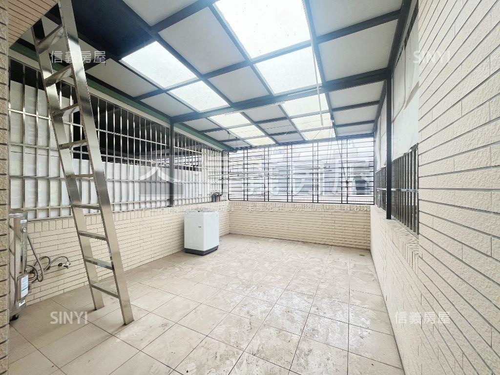 宏光臻藏透天房屋室內格局與周邊環境