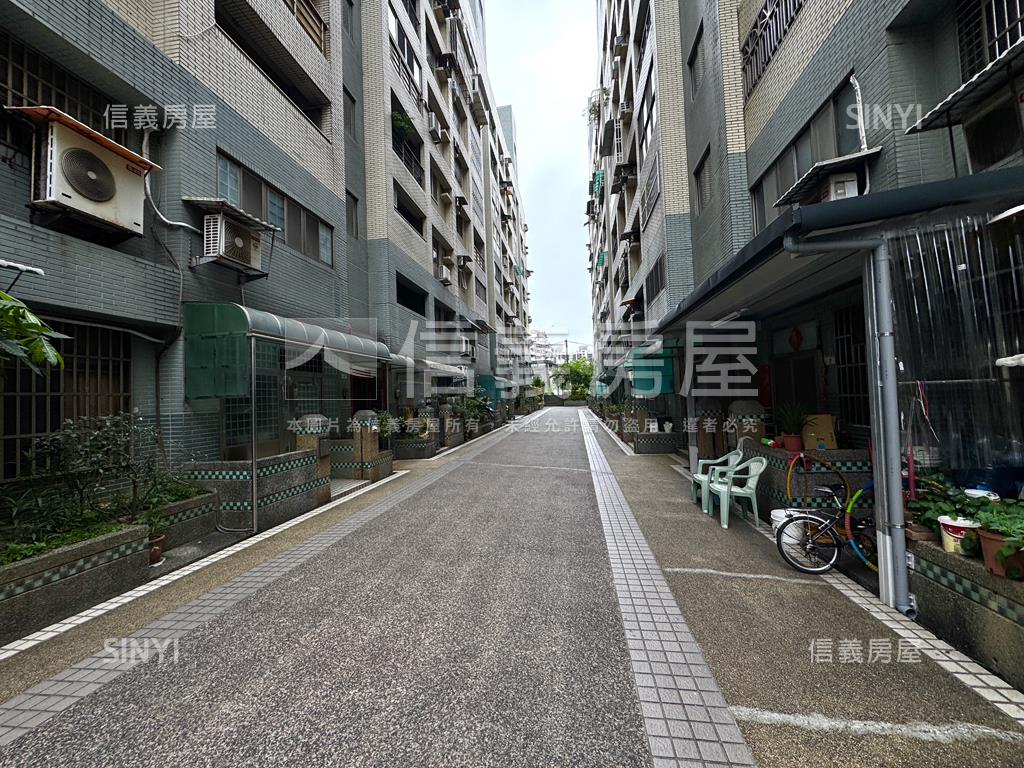 有誠意出售３房車位房屋室內格局與周邊環境