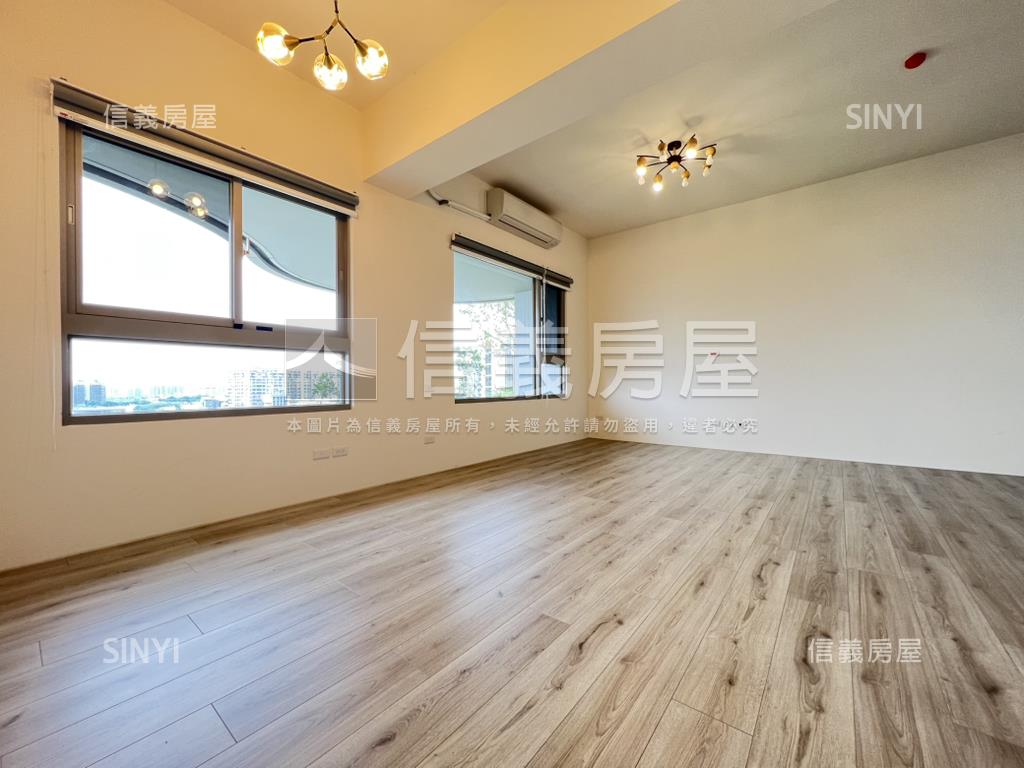 臻未來。大空間朝南美屋房屋室內格局與周邊環境