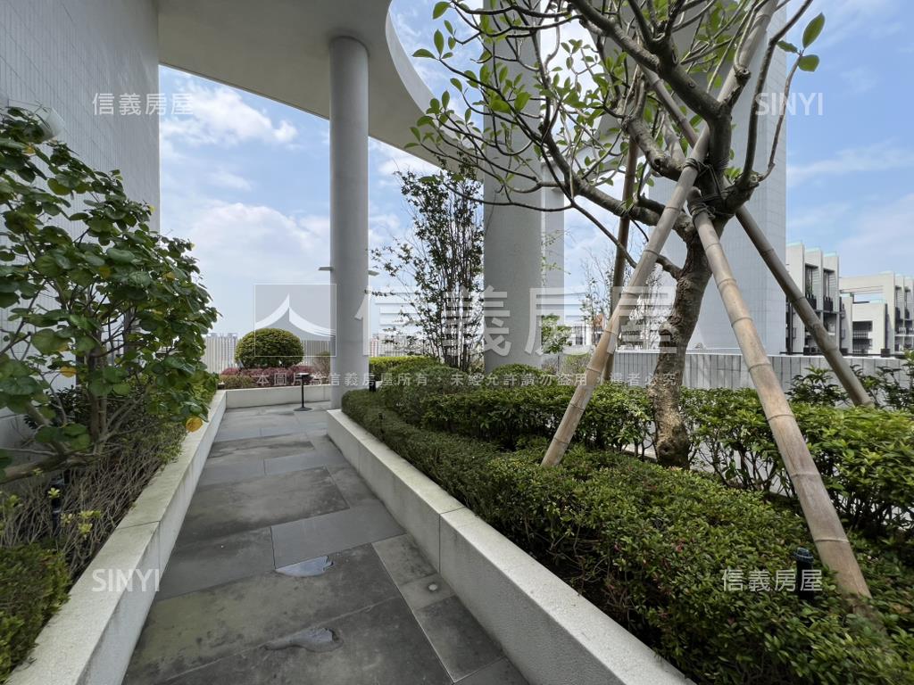 臻未來。大空間朝南美屋房屋室內格局與周邊環境