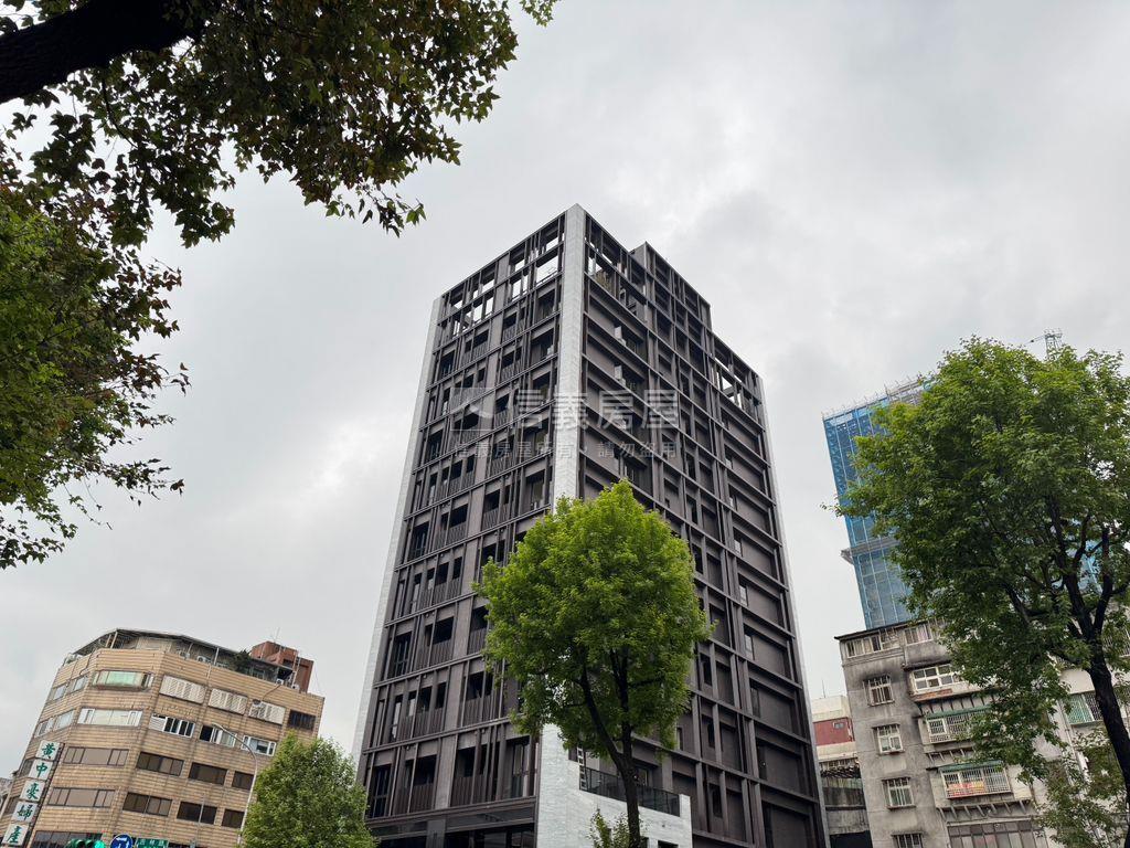 嘉潤一御．９樓Ｄ戶房屋室內格局與周邊環境