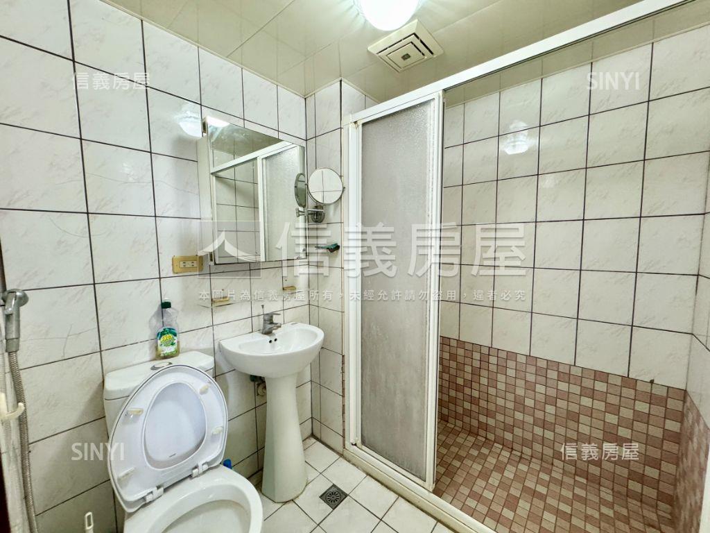 世紀名園舒適三房房屋室內格局與周邊環境