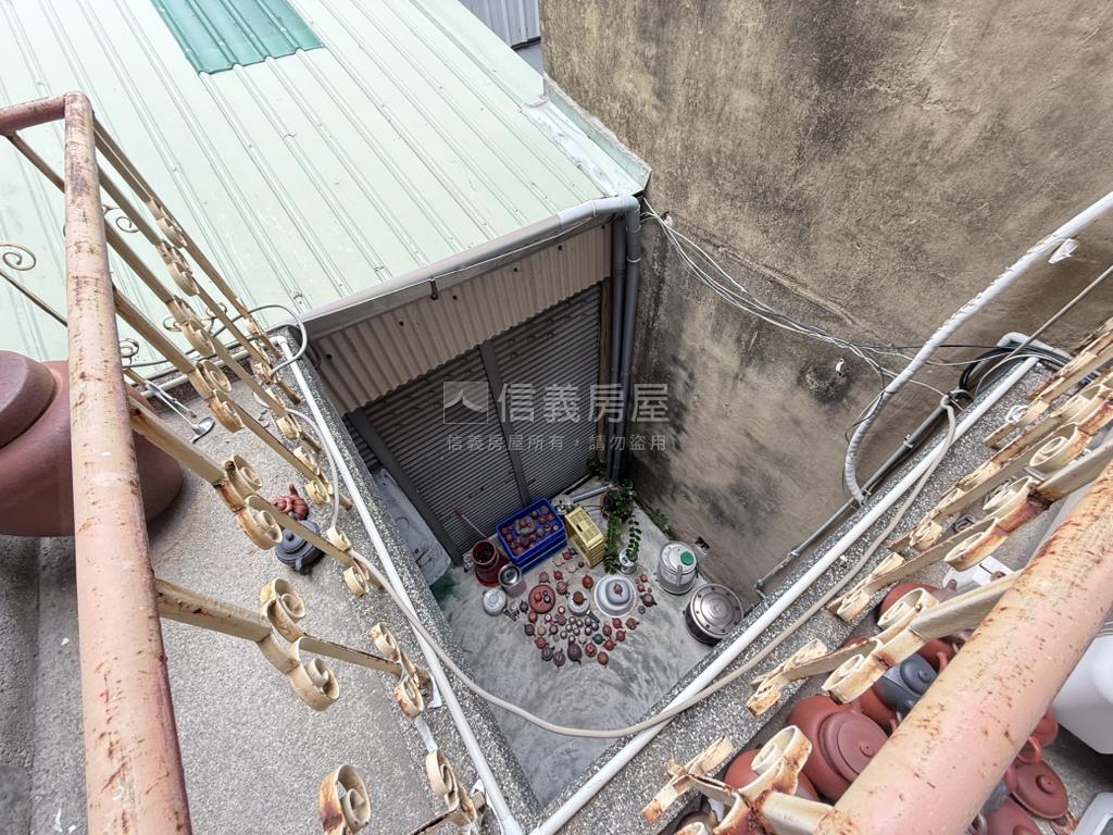 雙城區面寬約５米透天房屋室內格局與周邊環境